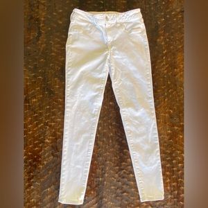 AMERICAN EAGLE next level stretch jeggings.  SIZE 8